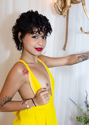 Perfect Bootylicious Babe Lilith Baph